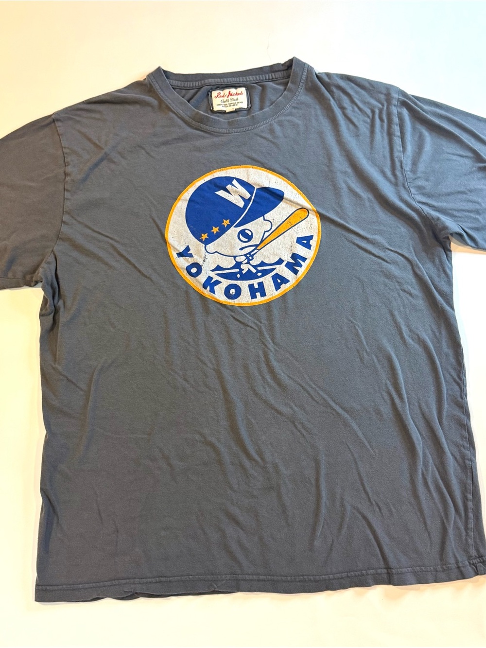 Yokohama Whales Red Jacket Size XL Men’s Tshirt Gray